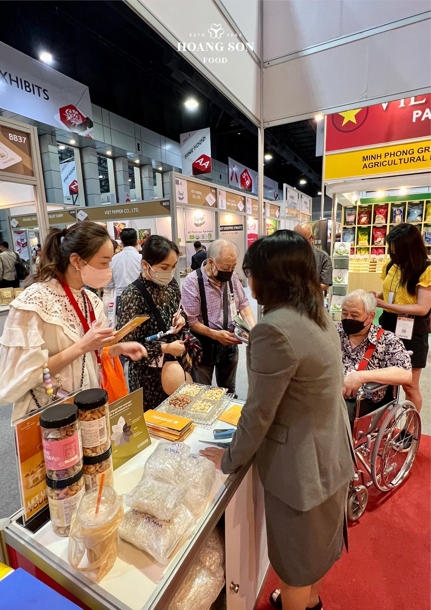 Hoang Son Food's booth is bustling with visitors at Thaifex 2022