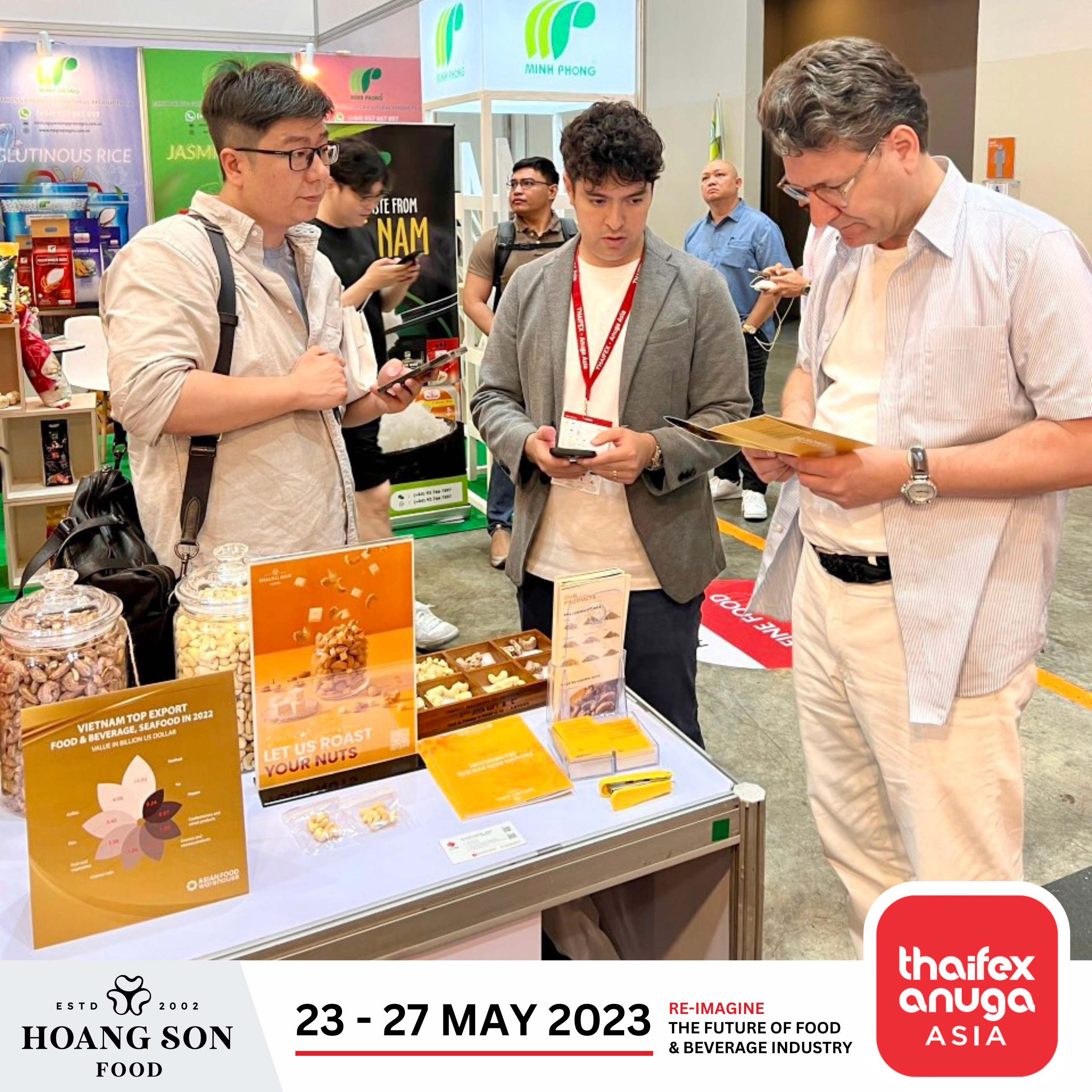 Customers visit Hoang Son Food's booth